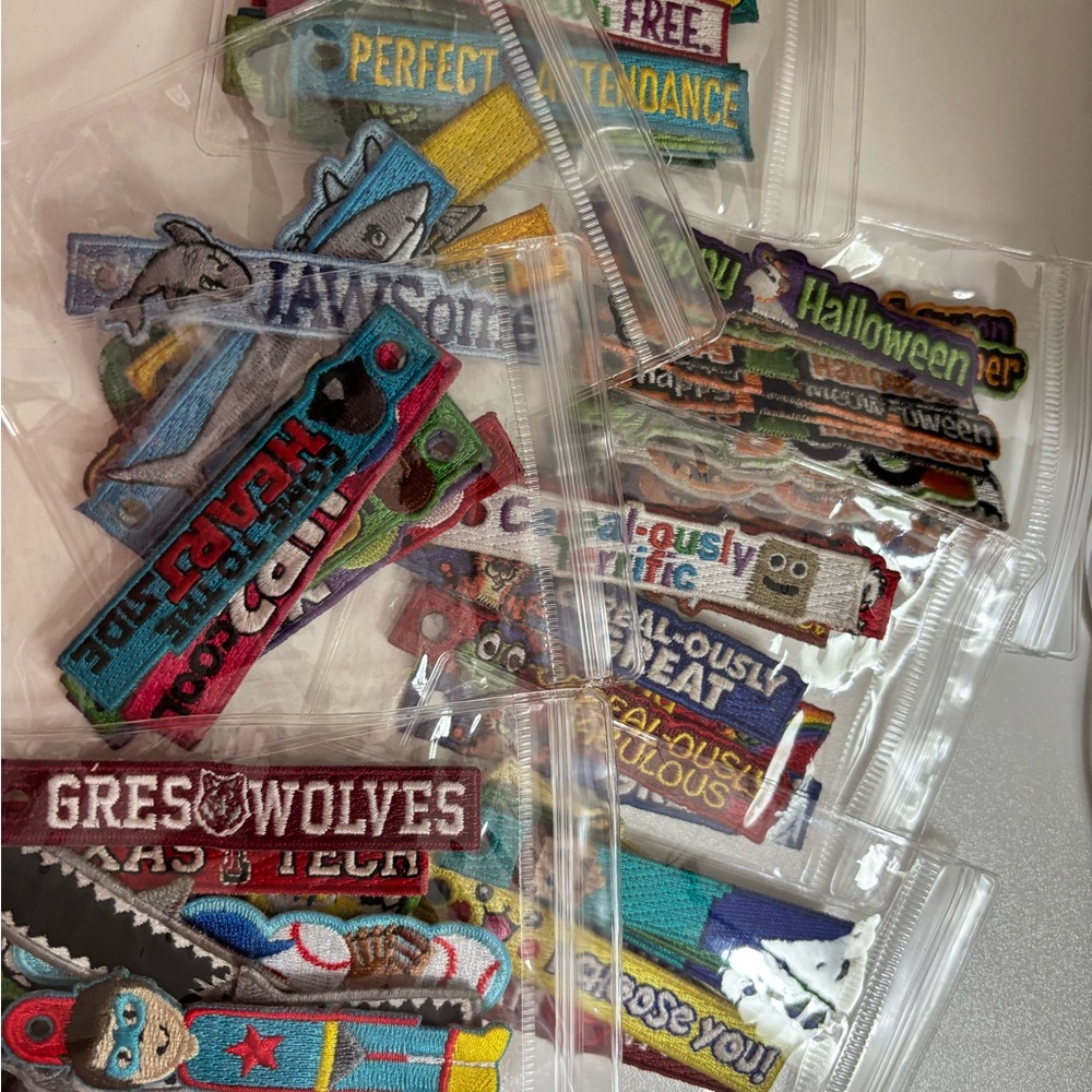 Colorful Embroidered Patches Collection - Picture 5 of 11